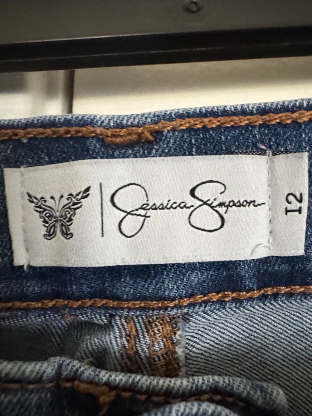 Jessica Simpson - Picture 5 of 10